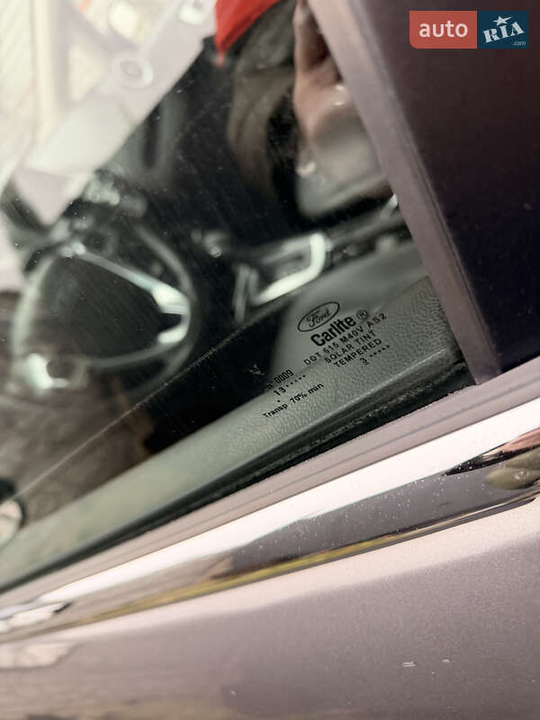 Хетчбек Ford Fiesta 2013 в Дніпрі