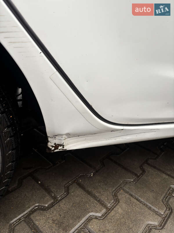 Хетчбек Ford Fiesta 2011 в Одесі фото 21 Хетчбек Ford Fiesta 2011 в Одесі