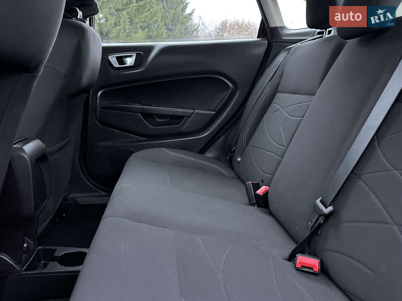 Седан Ford Fiesta 2014 в Ровно фото 50 Седан Ford Fiesta 2014 в Ровно