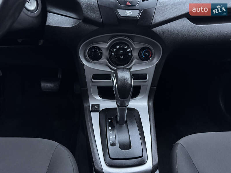 Седан Ford Fiesta 2014 в Ровно фото 71 Седан Ford Fiesta 2014 в Ровно