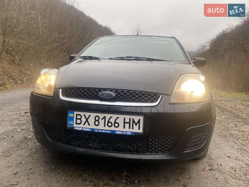 Хетчбек Ford Fiesta 2007 в Нижніх Воротах