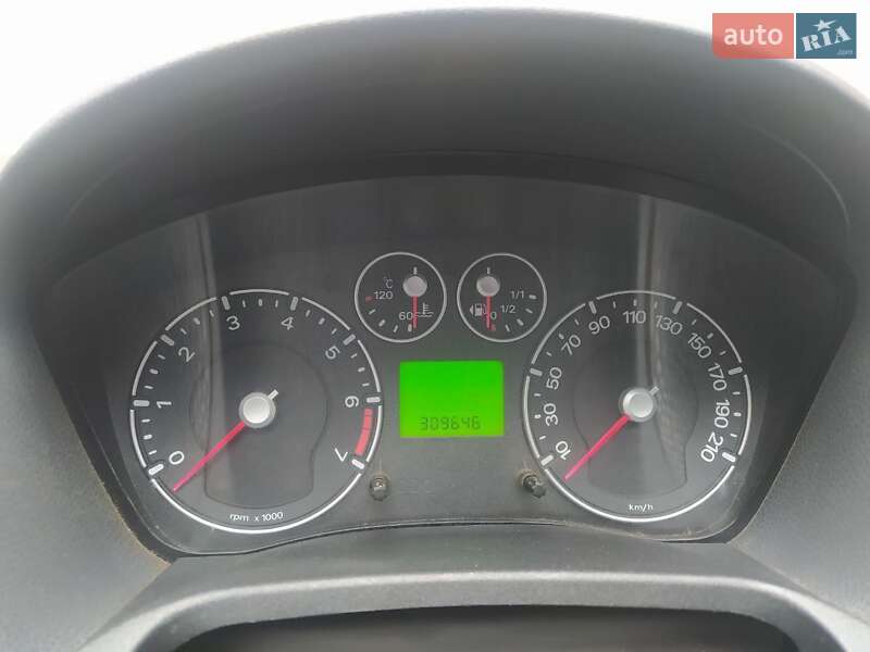 Хэтчбек Ford Fiesta 2006 в Днепре