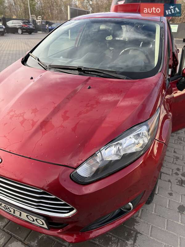Хэтчбек Ford Fiesta 2016 в Софиевской Борщаговке