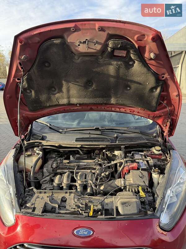 Хэтчбек Ford Fiesta 2016 в Софиевской Борщаговке