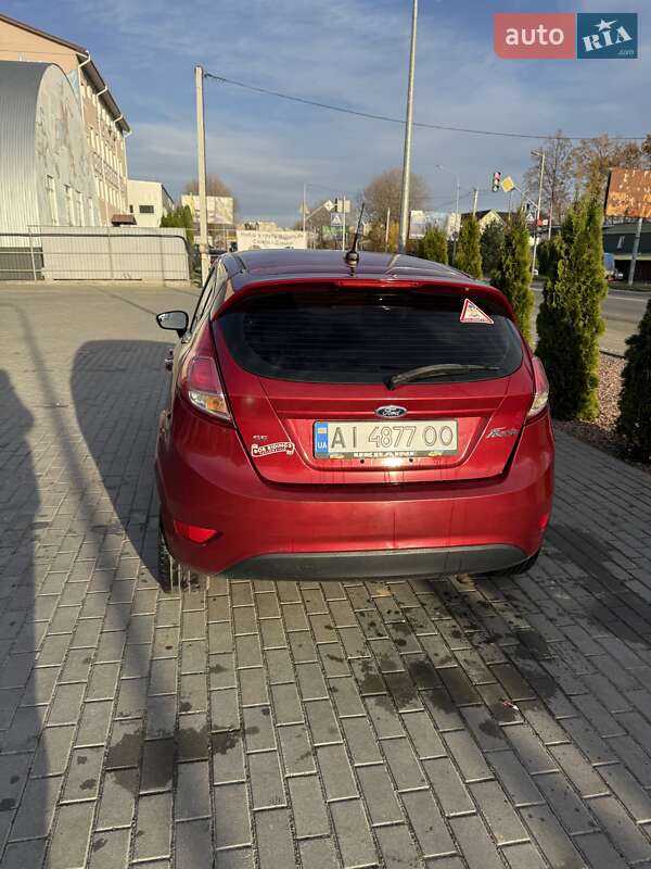 Хэтчбек Ford Fiesta 2016 в Софиевской Борщаговке