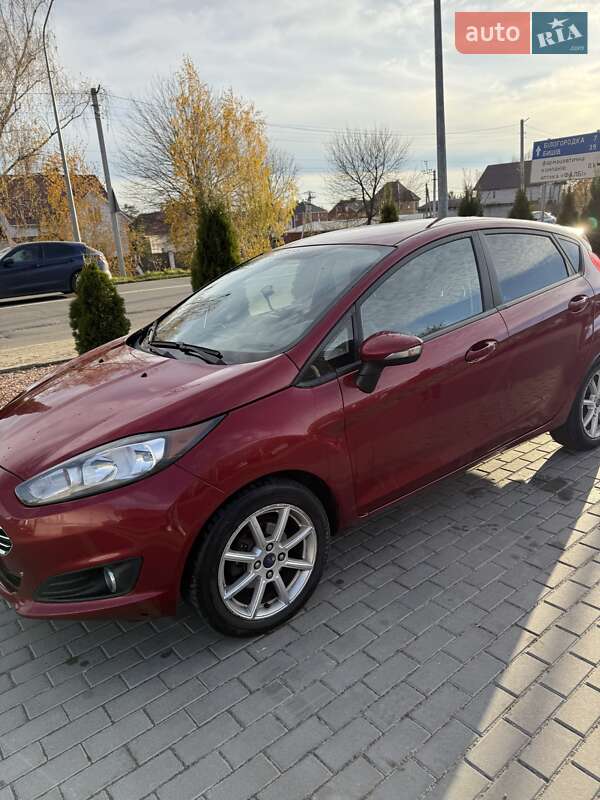 Хэтчбек Ford Fiesta 2016 в Софиевской Борщаговке
