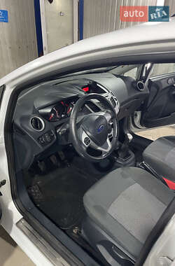 Хэтчбек Ford Fiesta 2012 в Киеве