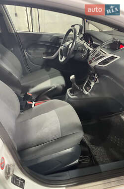 Хэтчбек Ford Fiesta 2012 в Киеве