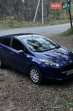 Седан Ford Fiesta 2017 в Києві