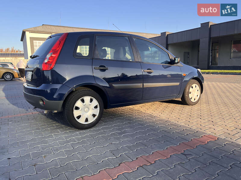 Хэтчбек Ford Fiesta 2008 в Мукачево