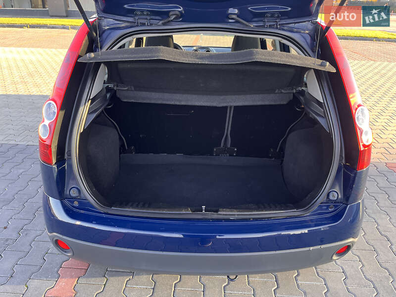 Хэтчбек Ford Fiesta 2008 в Мукачево