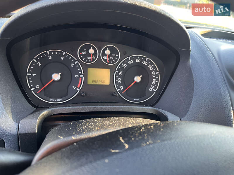 Хэтчбек Ford Fiesta 2008 в Мукачево