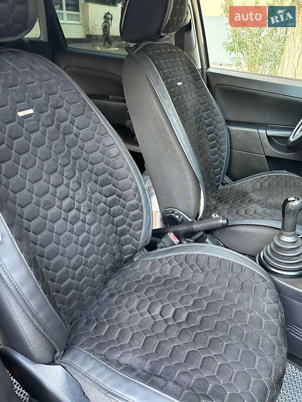 Хэтчбек Ford Fiesta 2008 в Николаеве