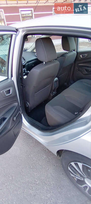 Хэтчбек Ford Fiesta 2016 в Умани
