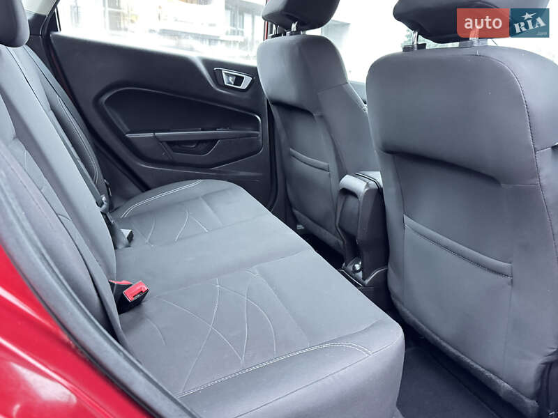 Седан Ford Fiesta 2014 в Ровно фото 37 Седан Ford Fiesta 2014 в Ровно