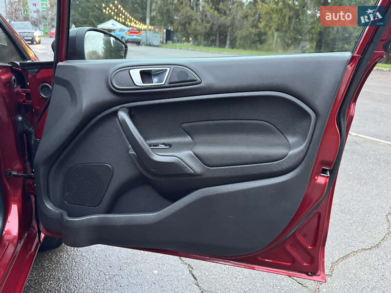 Седан Ford Fiesta 2014 в Ровно фото 31 Седан Ford Fiesta 2014 в Ровно