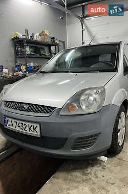 Хетчбек Ford Fiesta 2006 в Умані