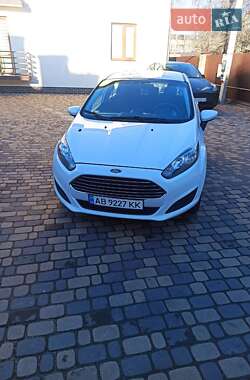 Хэтчбек Ford Fiesta 2015 в Виннице
