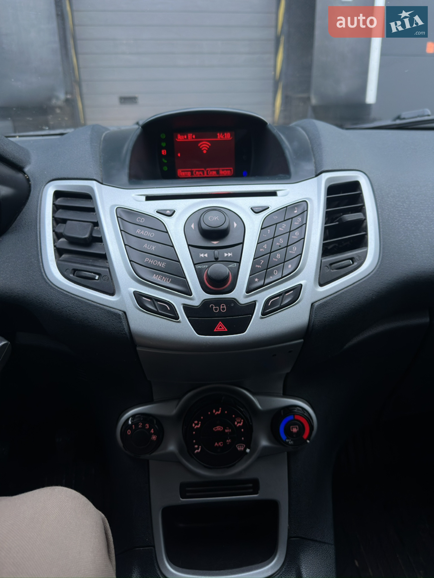 2012 Ford Fiesta - мініатюра 8