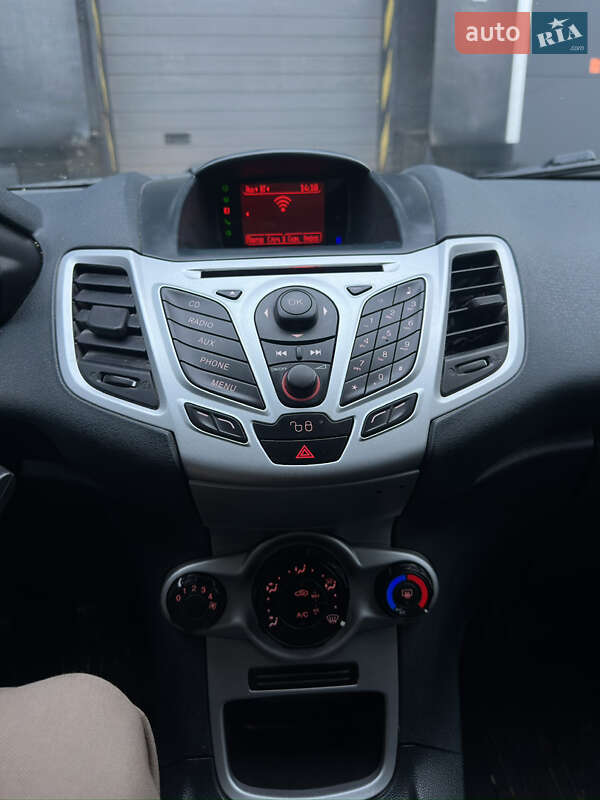 Хэтчбек Ford Fiesta 2012 в Дубно фото 8 Хэтчбек Ford Fiesta 2012 в Дубно