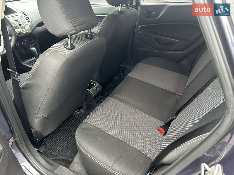 Седан Ford Fiesta 2012 в Полтаве
