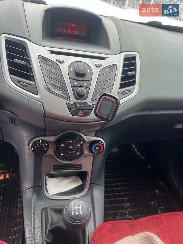 Хэтчбек Ford Fiesta 2011 в Броварах фото 9 Хэтчбек Ford Fiesta 2011 в Броварах