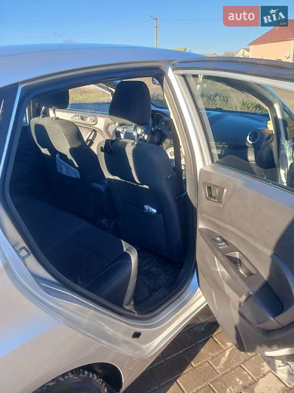 Седан Ford Fiesta 2017 в Виннице фото 11 Седан Ford Fiesta 2017 в Виннице