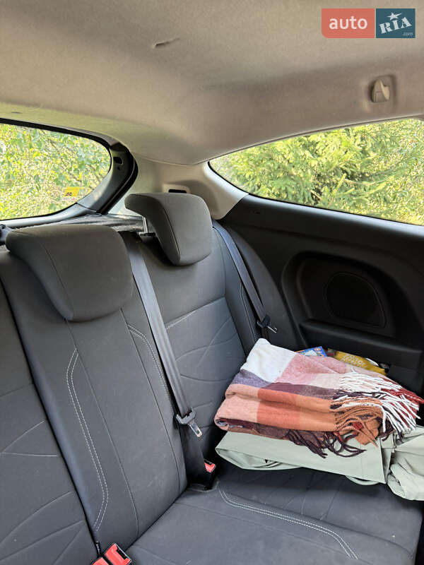 Хэтчбек Ford Fiesta 2013 в Ивано-Франковске