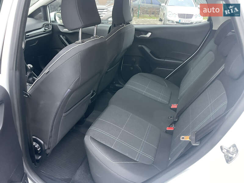 Хэтчбек Ford Fiesta 2018 в Киеве фото 13 Хэтчбек Ford Fiesta 2018 в Киеве