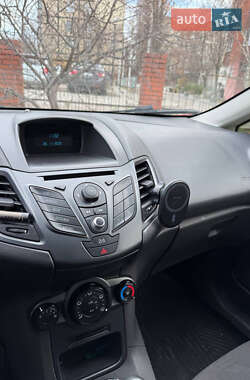 Хетчбек Ford Fiesta 2013 в Дніпрі