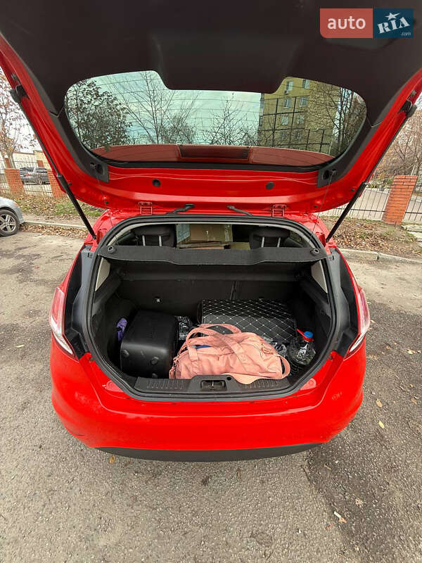 Хэтчбек Ford Fiesta 2013 в Днепре