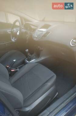 Хэтчбек Ford Fiesta 2015 в Одессе