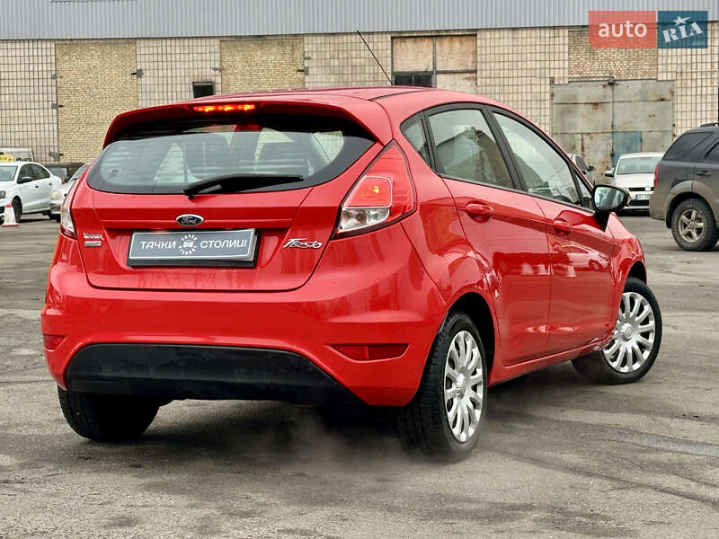Хэтчбек Ford Fiesta 2013 в Киеве
