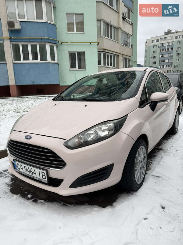 Хэтчбек Ford Fiesta 2015 в Черкассах фото 3 Хэтчбек Ford Fiesta 2015 в Черкассах