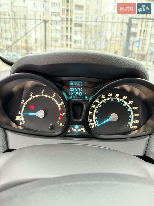 Хэтчбек Ford Fiesta 2015 в Черкассах фото 12 Хэтчбек Ford Fiesta 2015 в Черкассах