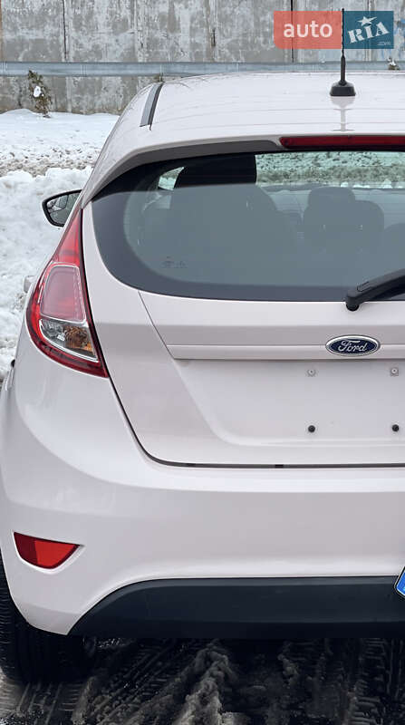 Хэтчбек Ford Fiesta 2015 в Черкассах фото 16 Хэтчбек Ford Fiesta 2015 в Черкассах