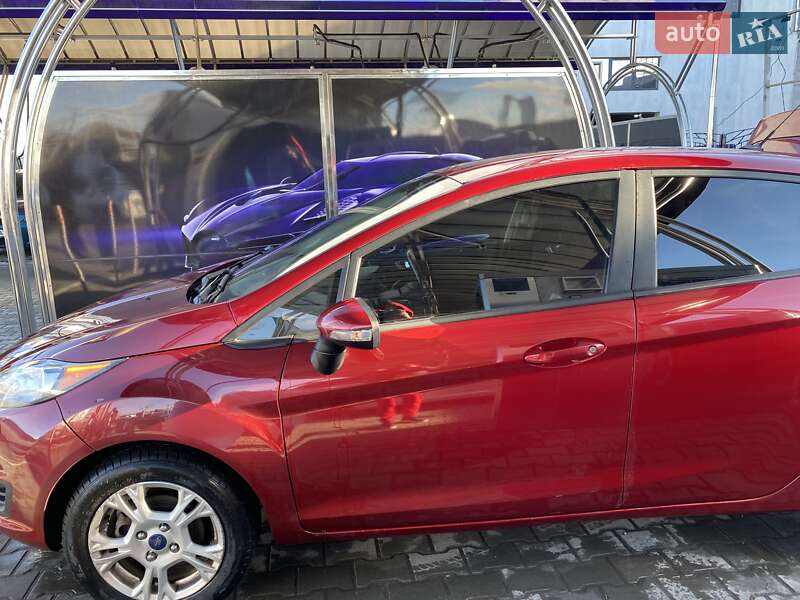 Хэтчбек Ford Fiesta 2015 в Одессе