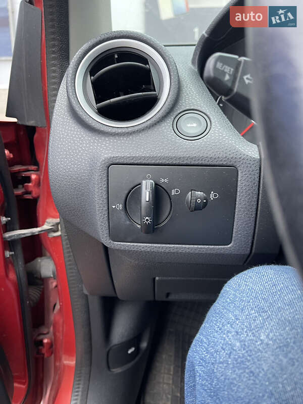 Хэтчбек Ford Fiesta 2007 в Одессе