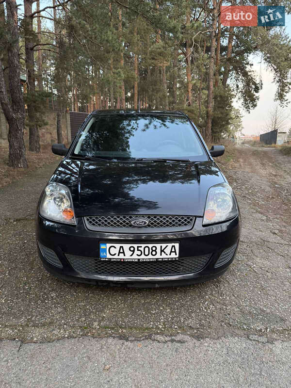 Хетчбек Ford Fiesta 2007 в Києві