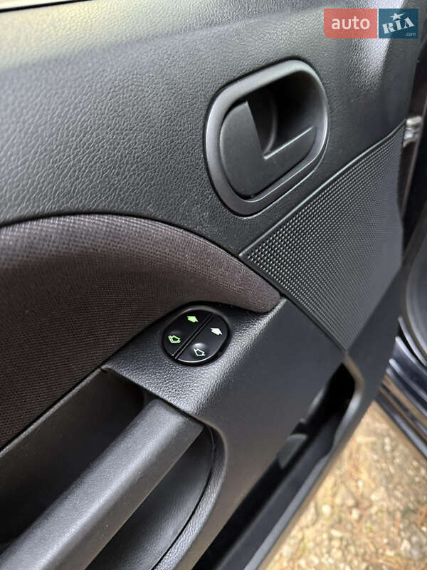 Хетчбек Ford Fiesta 2007 в Києві