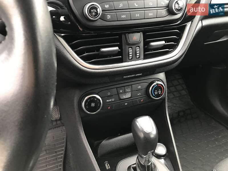 Хэтчбек Ford Fiesta 2018 в Киеве фото 25 Хэтчбек Ford Fiesta 2018 в Киеве