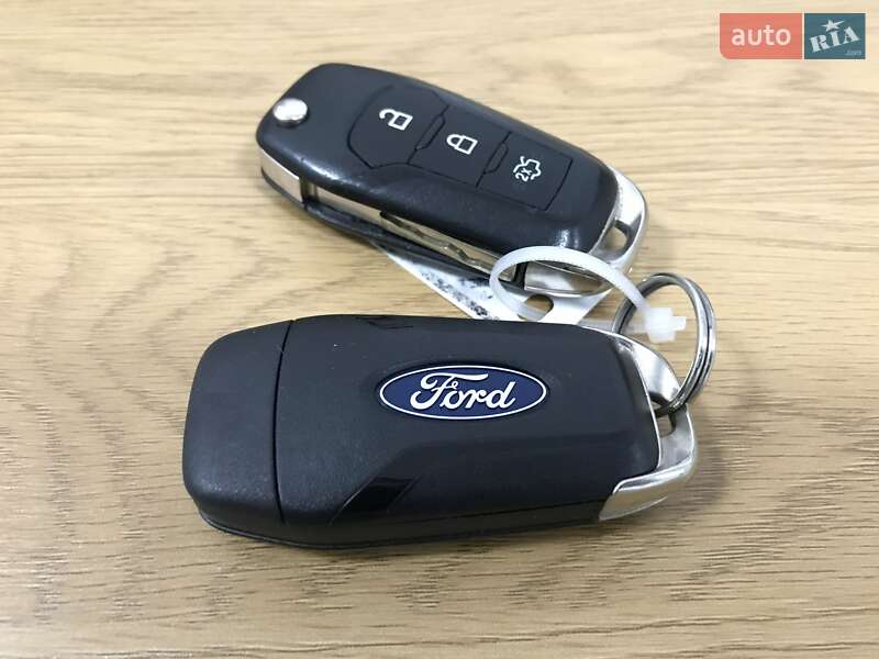 Хэтчбек Ford Fiesta 2018 в Киеве фото 31 Хэтчбек Ford Fiesta 2018 в Киеве