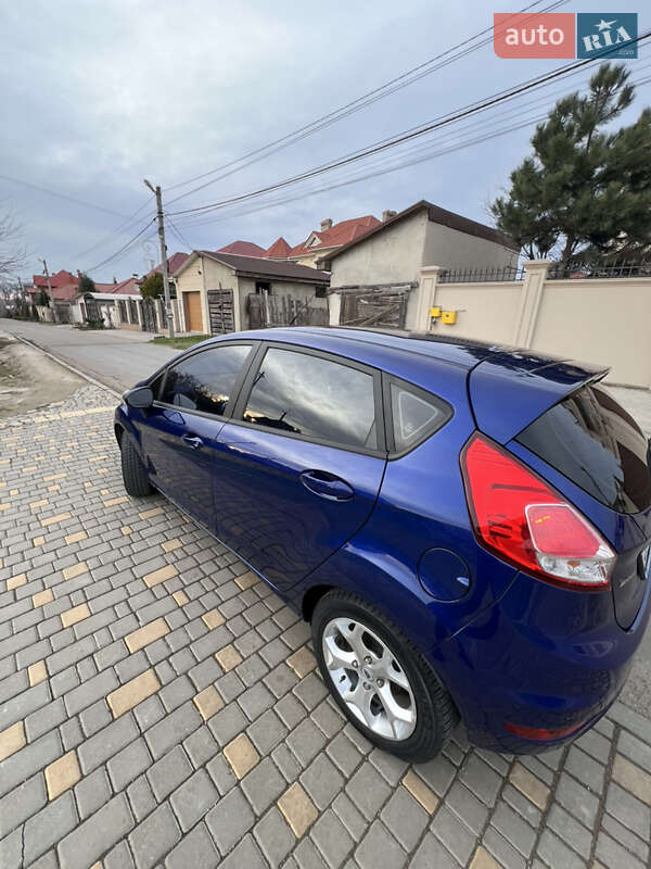 Хэтчбек Ford Fiesta 2014 в Одессе