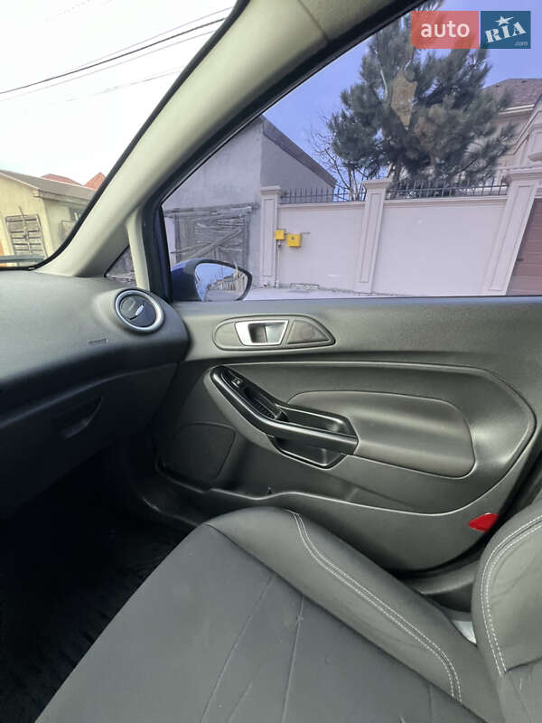 Хэтчбек Ford Fiesta 2014 в Одессе