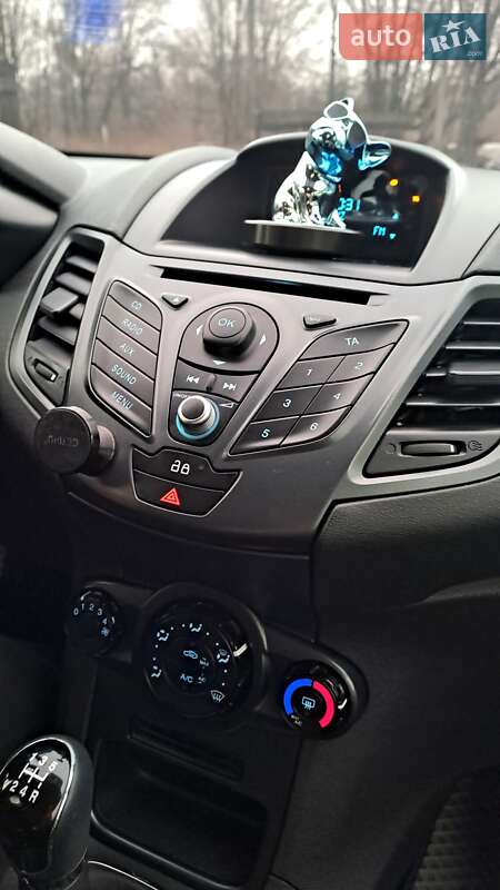 Хетчбек Ford Fiesta 2013 в Запоріжжі фото 5 Хетчбек Ford Fiesta 2013 в Запоріжжі