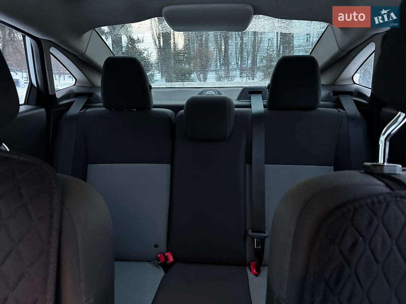 Седан Ford Fiesta 2016 в Киеве фото 18 Седан Ford Fiesta 2016 в Киеве
