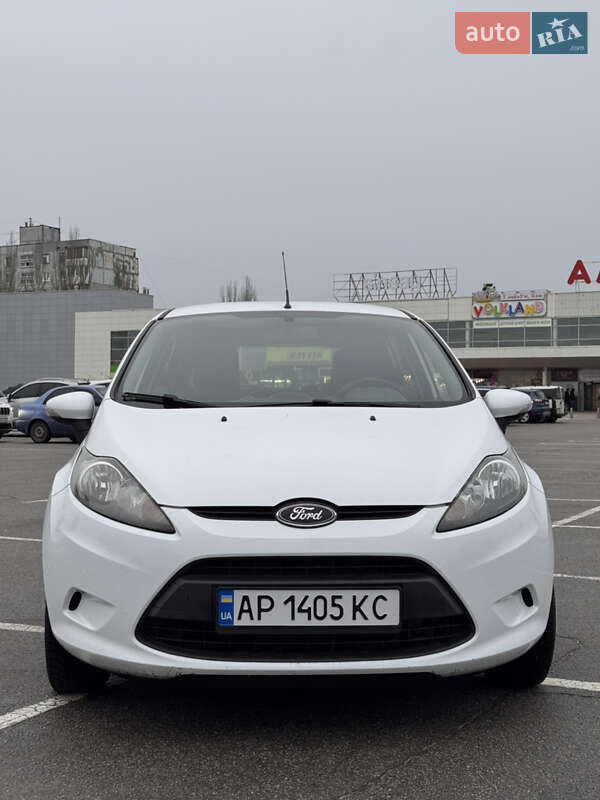 Хетчбек Ford Fiesta 2011 в Запоріжжі фото 3 Хетчбек Ford Fiesta 2011 в Запоріжжі
