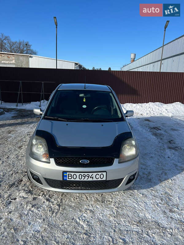 Хэтчбек Ford Fiesta 2006 в Тернополе
