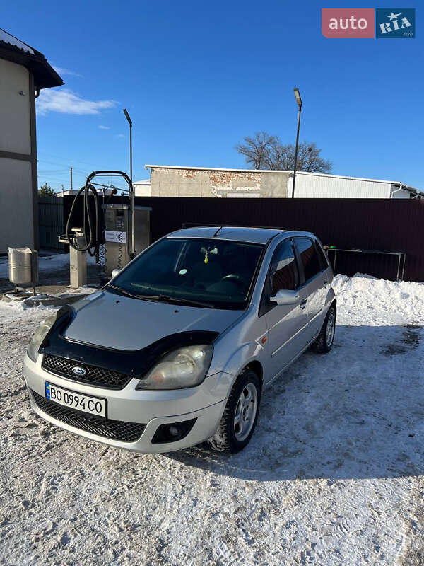 Хэтчбек Ford Fiesta 2006 в Тернополе