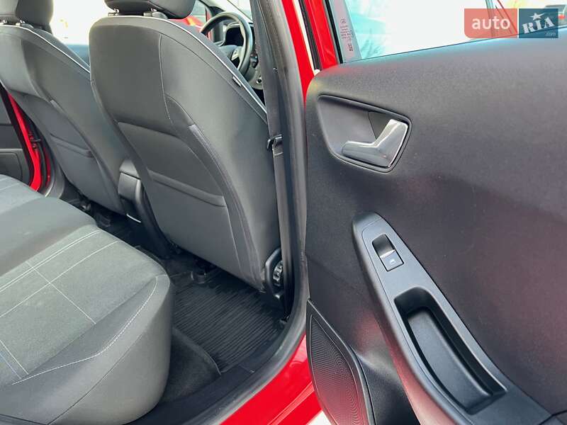 Хэтчбек Ford Fiesta 2017 в Тернополе фото 15 Хэтчбек Ford Fiesta 2017 в Тернополе